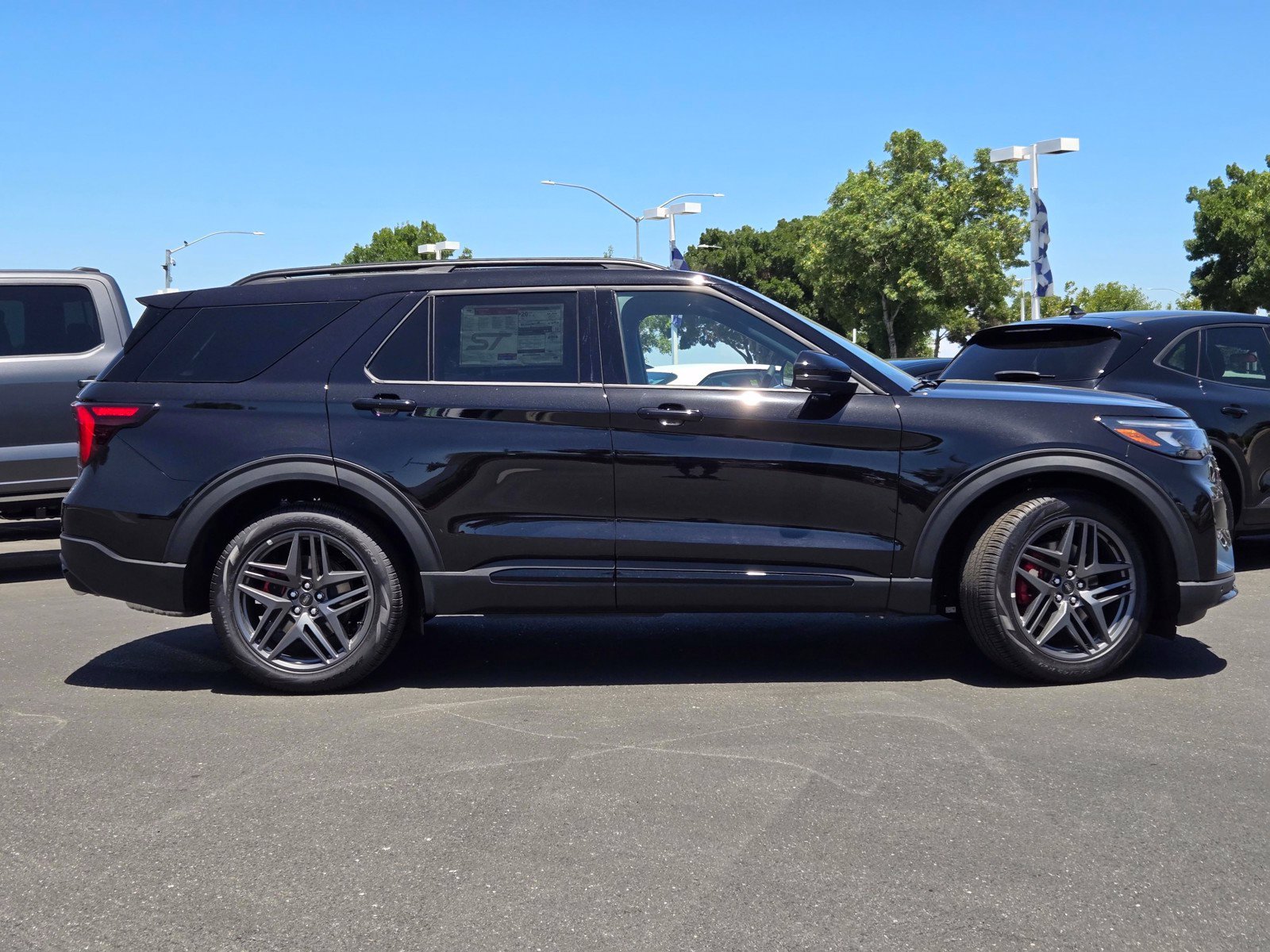 New 2026 Agate Black Metallic Ford ST image 3