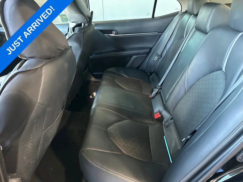 Used 2019 Midnight Black Metallic Toyota XSE image 6
