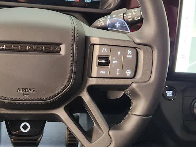 New 2026 Borasco Grey Metallic Land Rover OCTA image 51