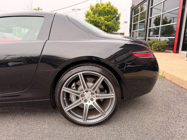Used 2011 Black Mercedes-Benz Base image 36