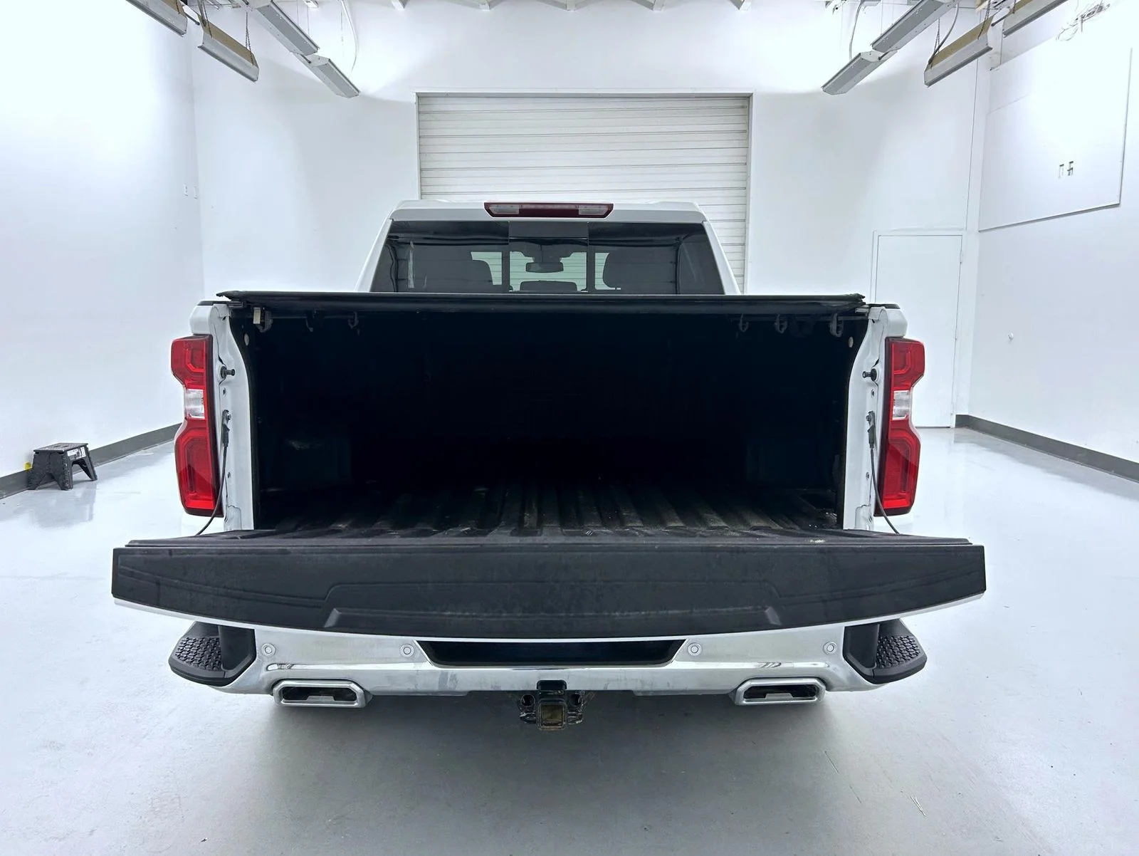 Used 2023 White Chevrolet LTZ image 22