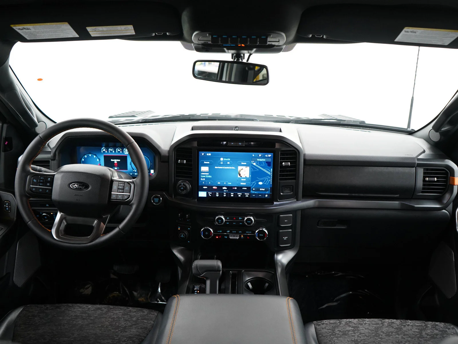 Used 2025 Space White Metallic Ford Tremor image 12