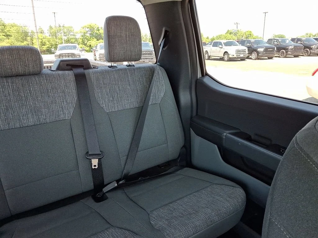 Used 2023 Silver Ford XLT image 21