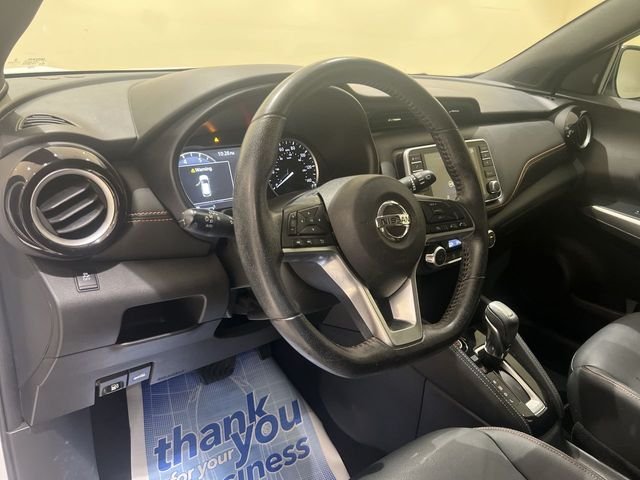 Used 2019 White Nissan SR image 9