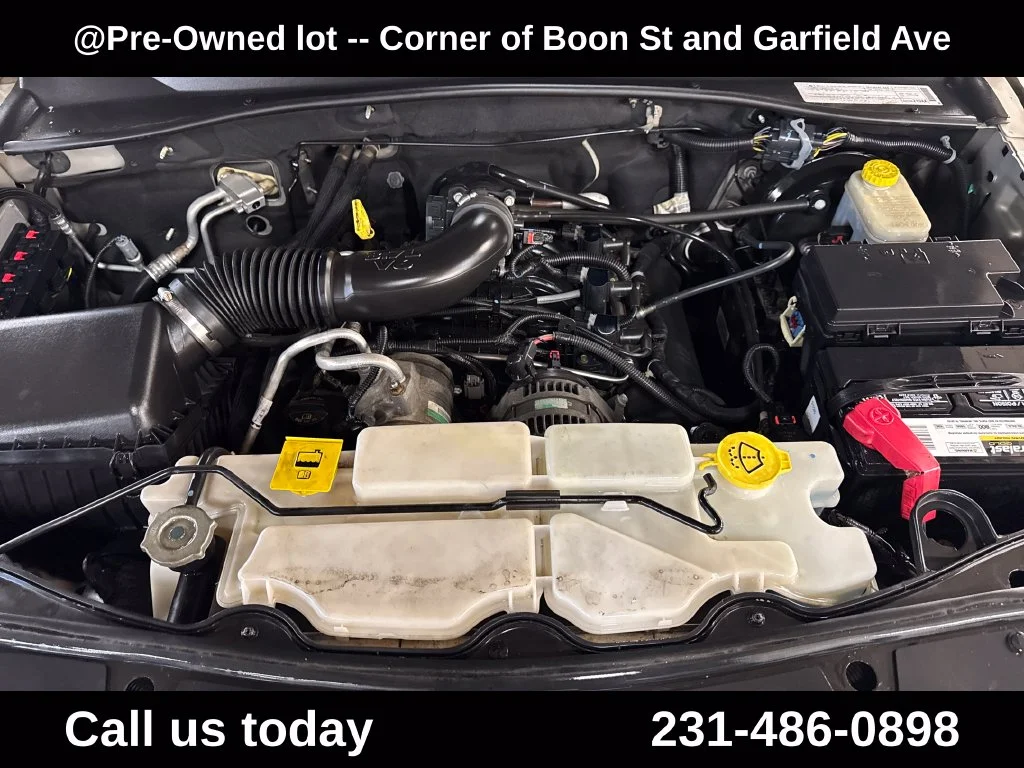 Used 2009 Gray Jeep Sport image 10