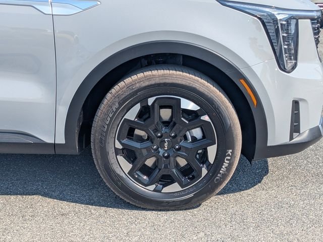 2026 Kia Sorento S - Photo 11