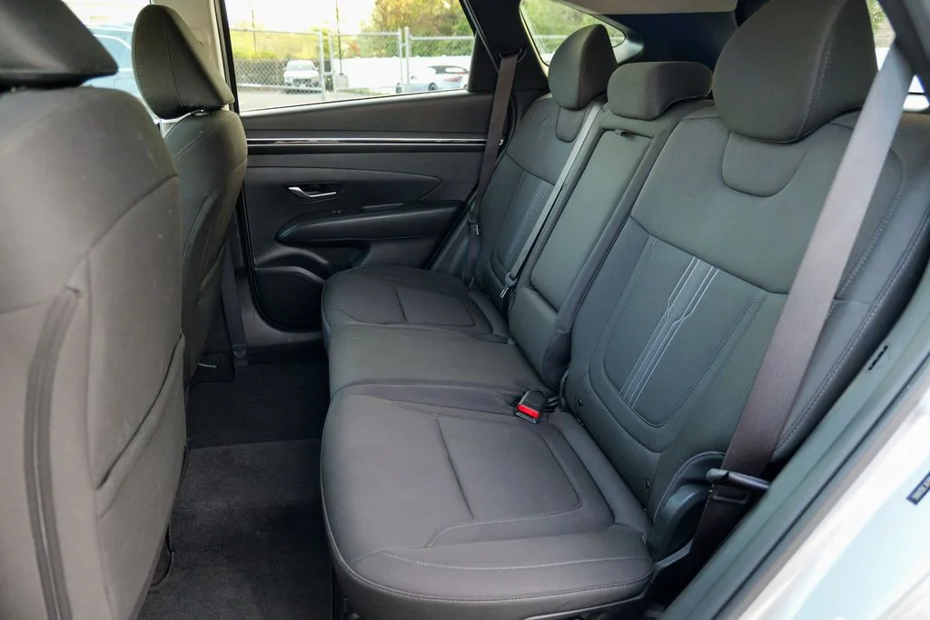 Used 2023 Shimmering Silver Hyundai SEL image 28