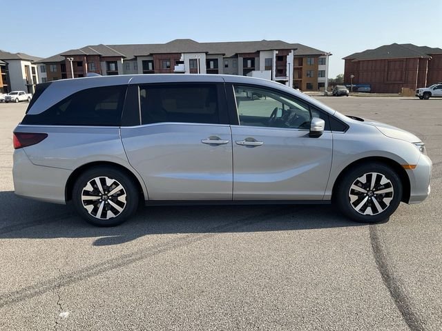 Certified Used 2026 Solar Silver Metallic Honda EX-L image 13