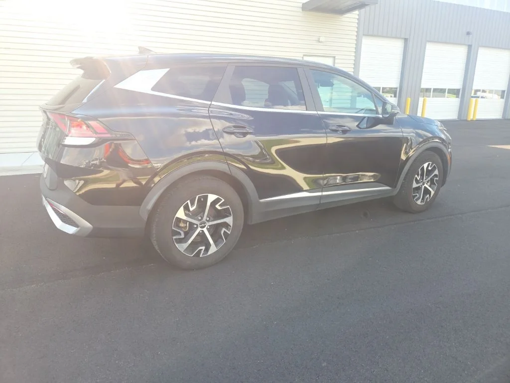 Used 2023 Black Kia EX image 8