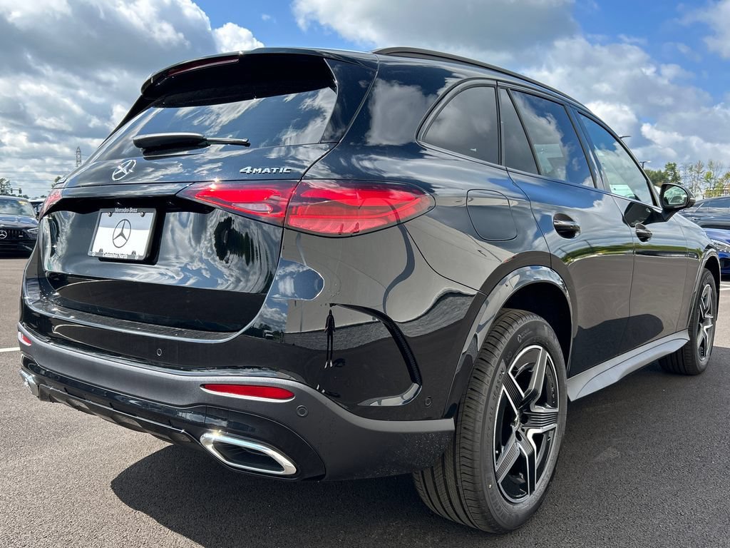 New 2027 Black Mercedes-Benz GLC 300 image 44