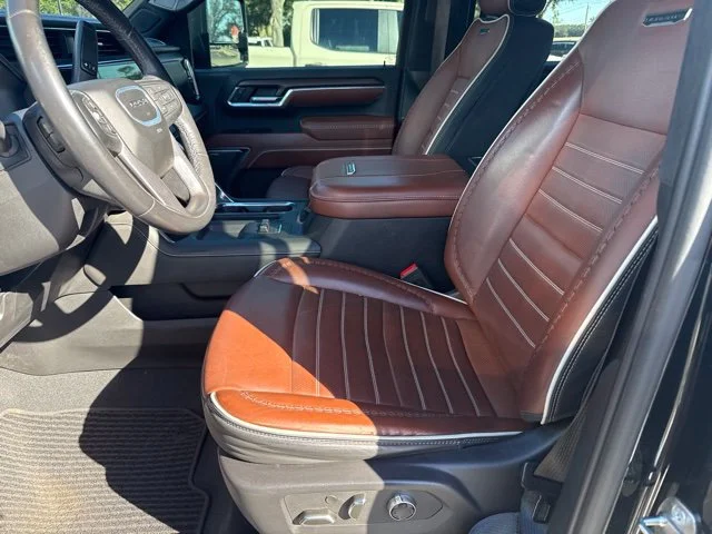 Used 2024 Onyx Black GMC Denali Ultimate image 2