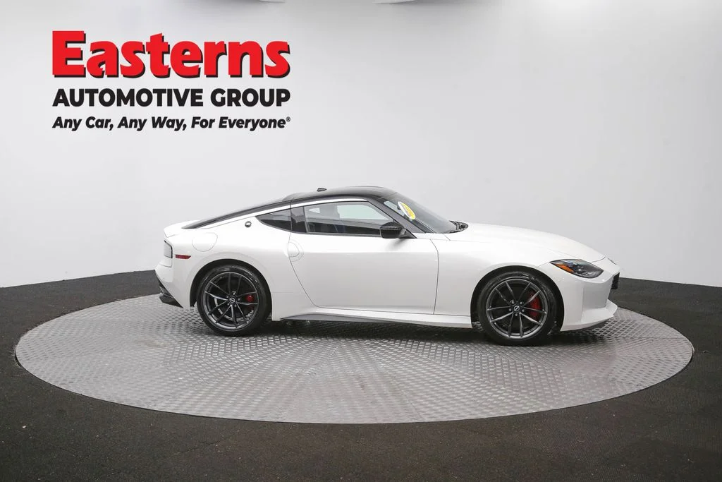 Used 2025 White Nissan Performance image 43