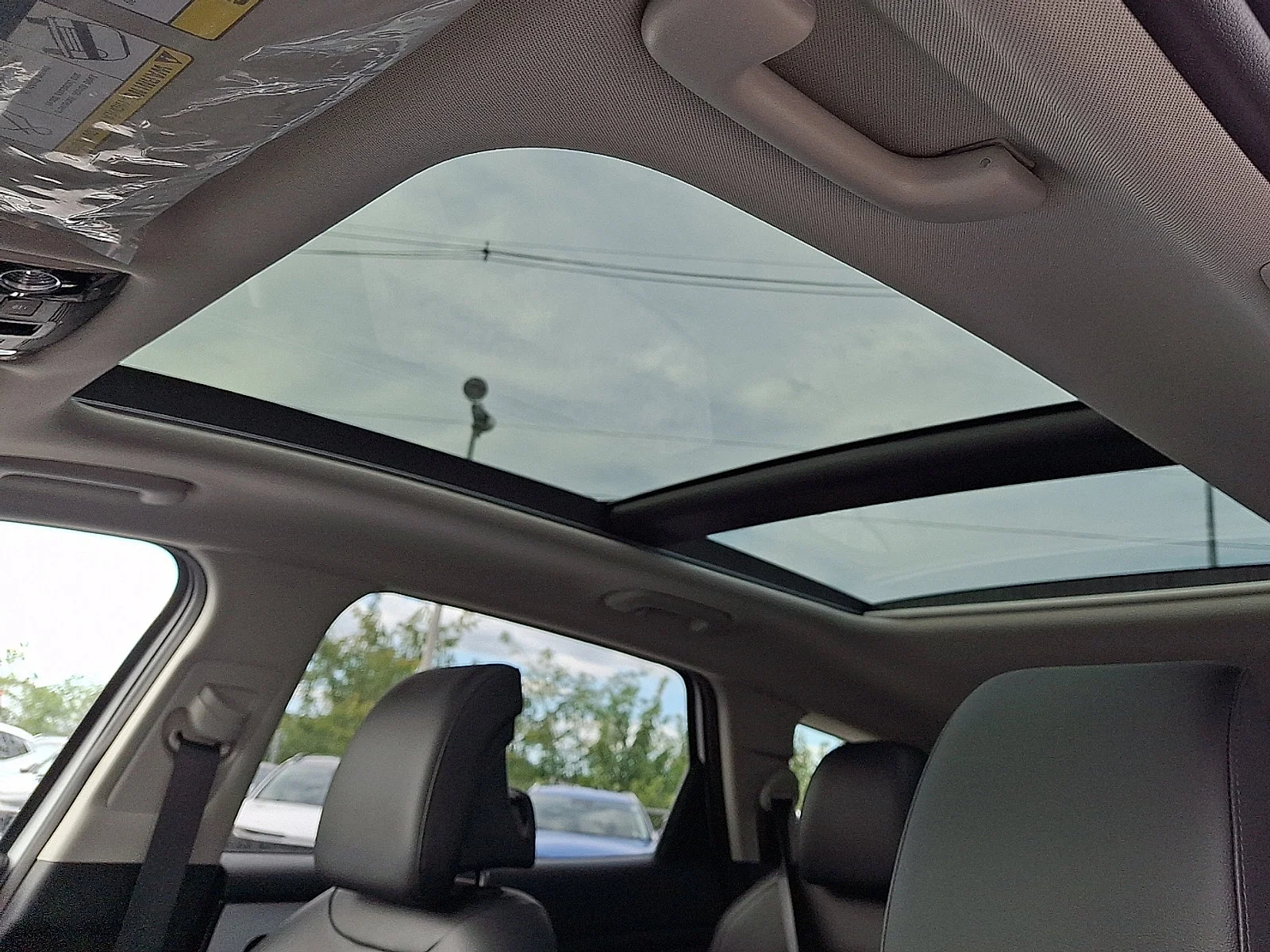 New 2027 White Kia EX image 16