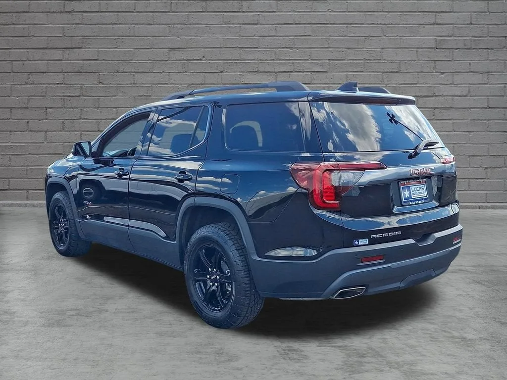 Used 2023 Ebony Twilight Metallic GMC AT4 image 39