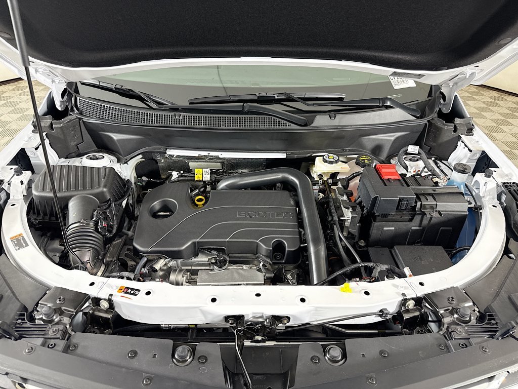 New 2026 Summit White Chevrolet LT image 28