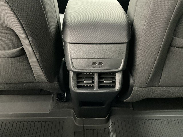 New 2027 Summit White Chevrolet LT image 20