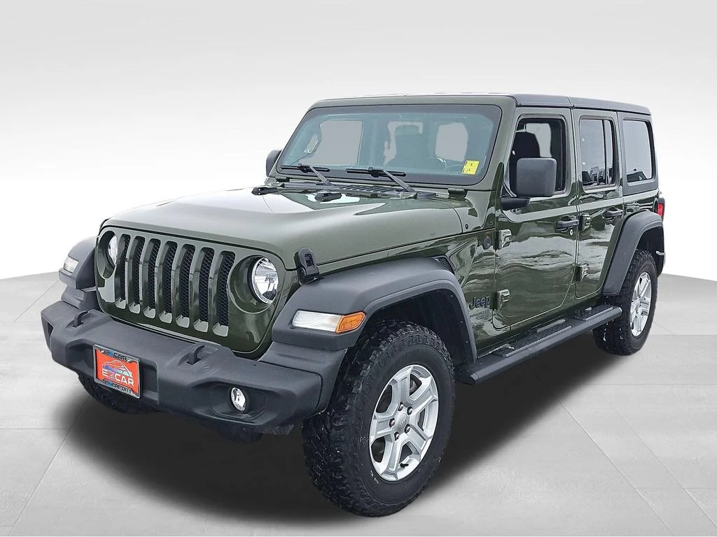 Used 2021 Green Jeep Unlimited Sport S image 17