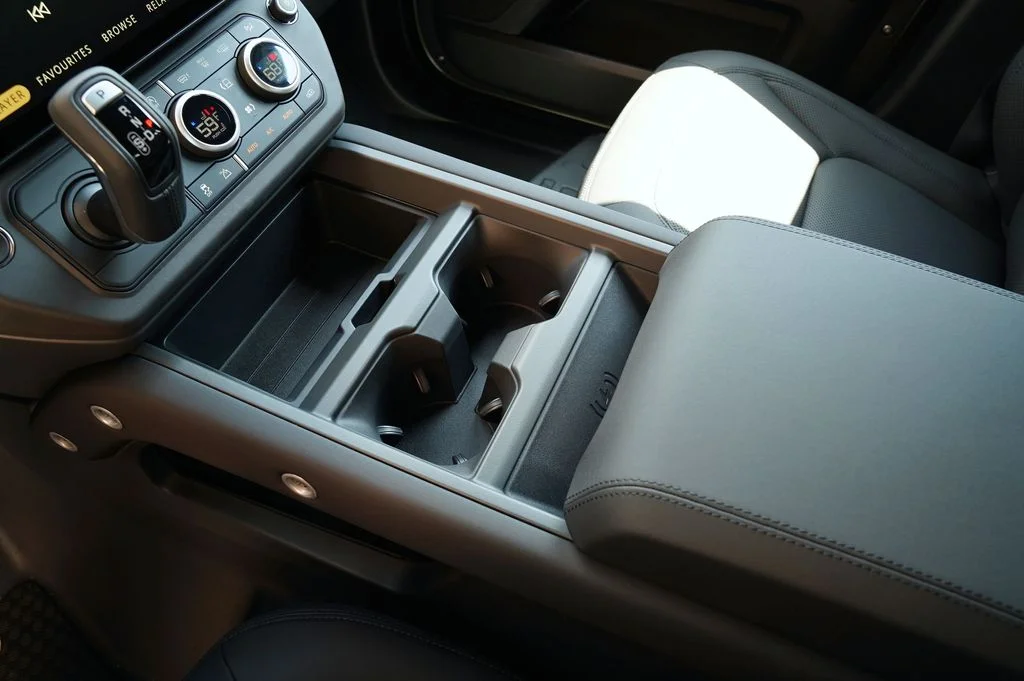 New 2026 Woolstone Green Land Rover S image 28
