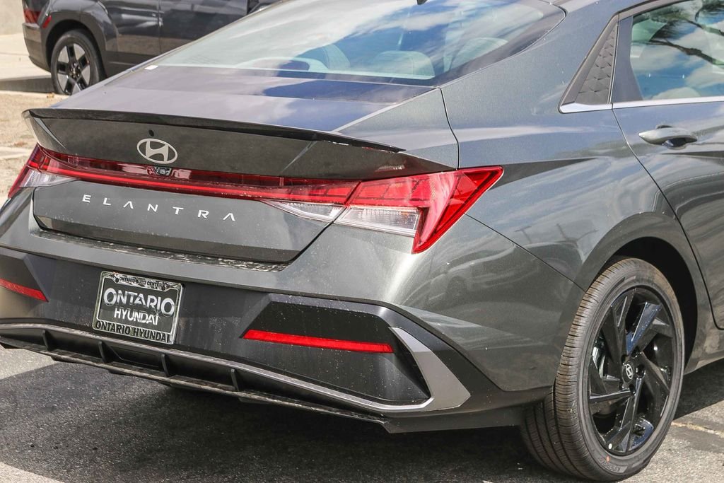 New 2026 Gray Hyundai SEL Sport image 9