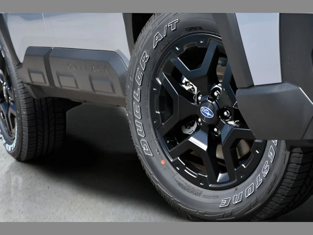 New 2026 ICE SILVER METALLIC Subaru Wilderness image 11