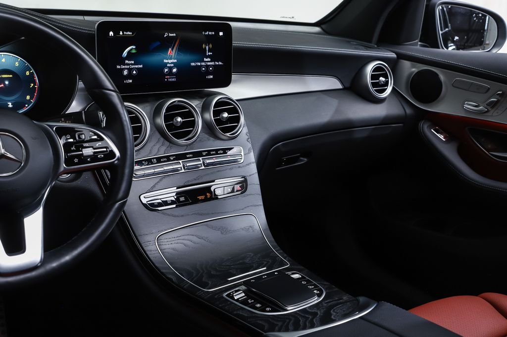 Certified Used 2023  Mercedes-Benz GLC 300 Coupe image 13