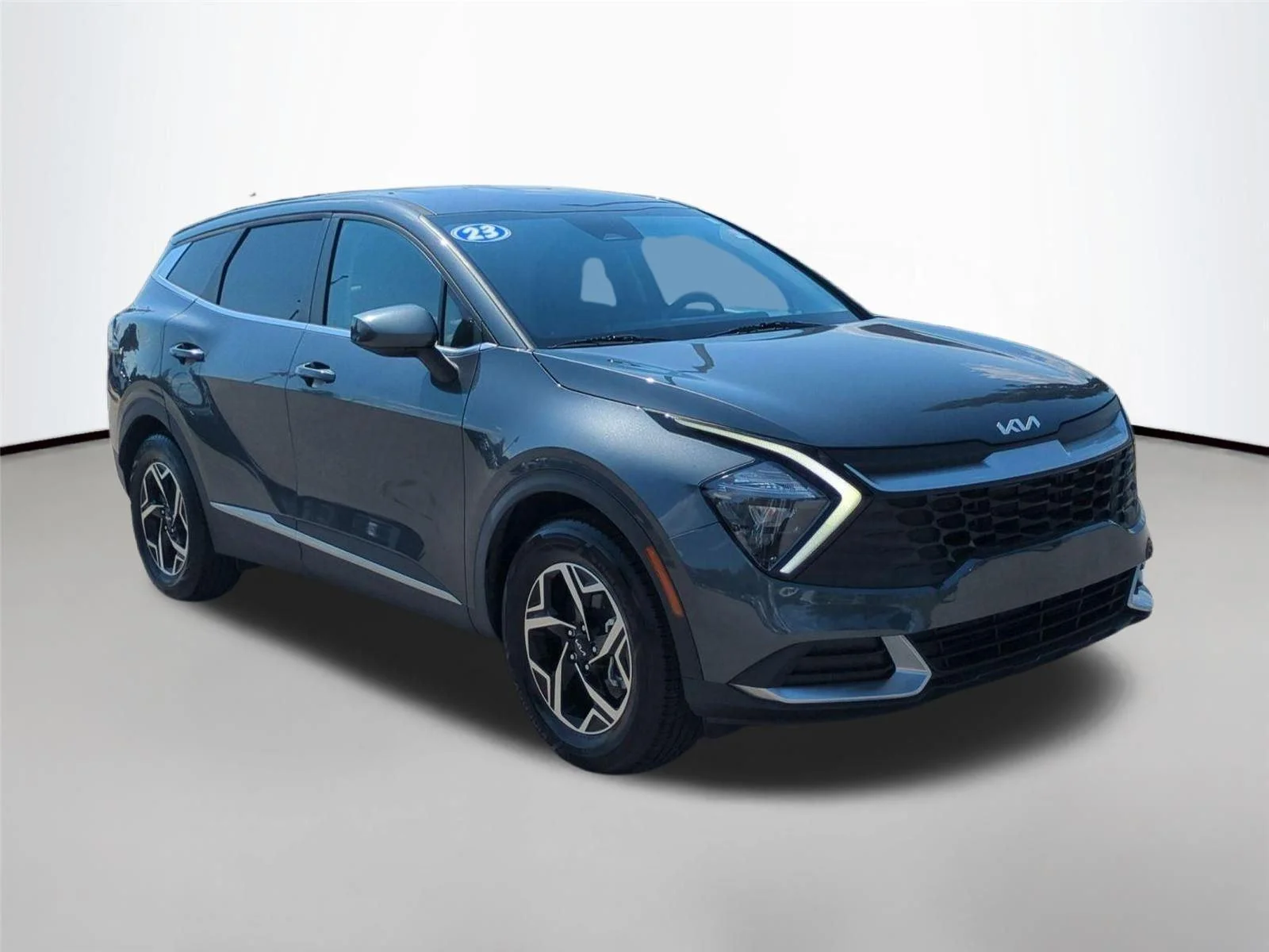 Used 2023 Gravity Gray Kia LX image 7