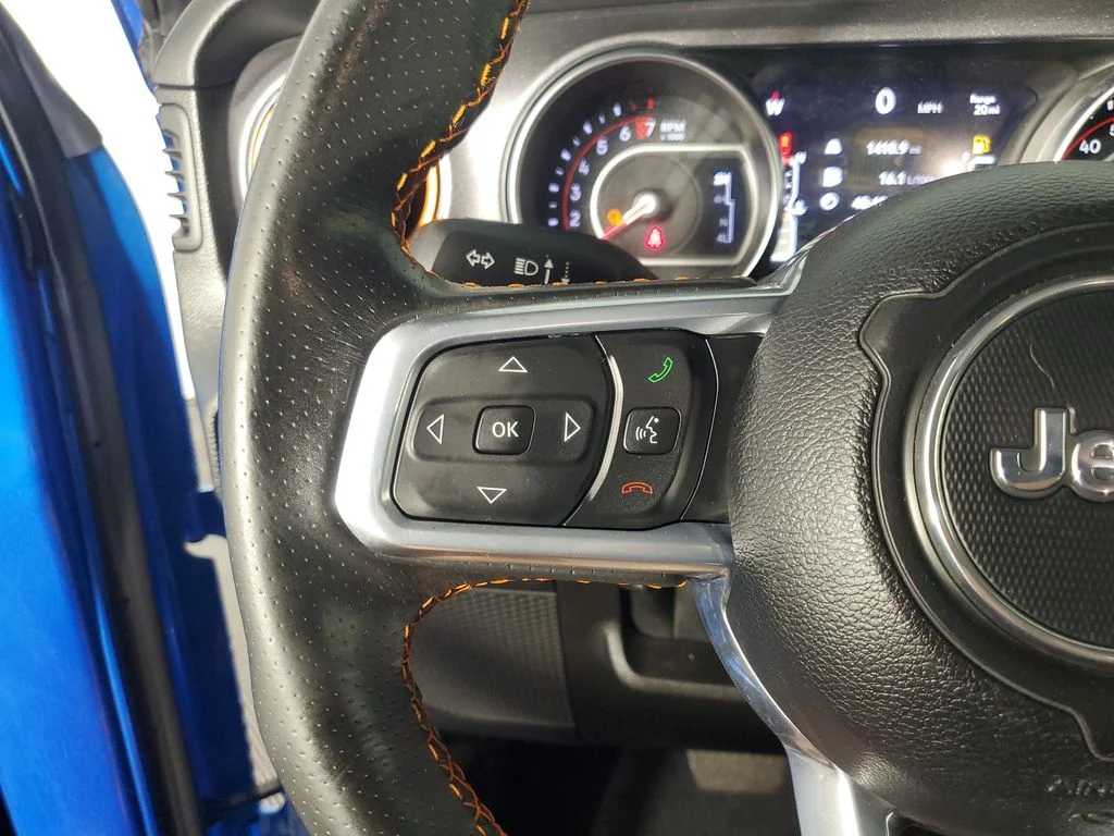 Used 2021 Blue Jeep Mojave image 27