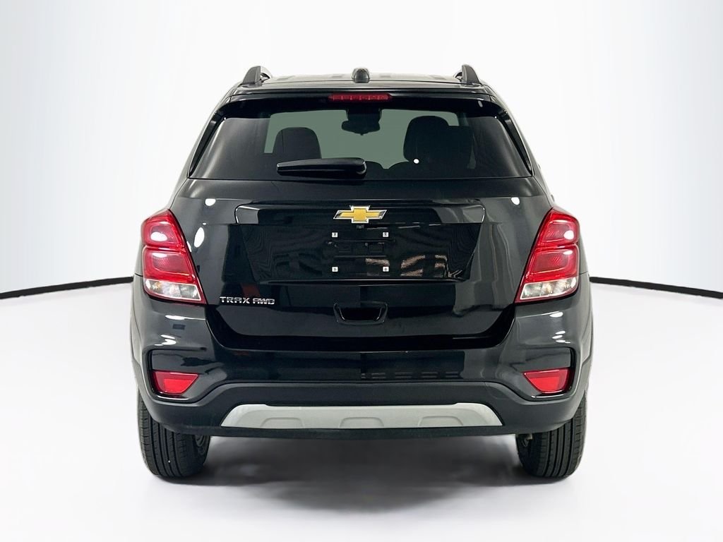 Used 2022 Black Metallic Chevrolet LT image 6