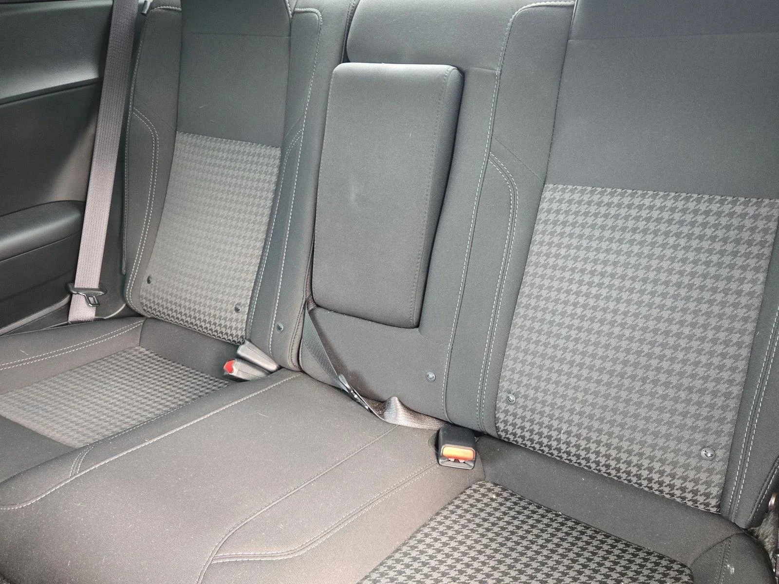 Used 2019 B5 Blue Pearlcoat Dodge SXT image 15
