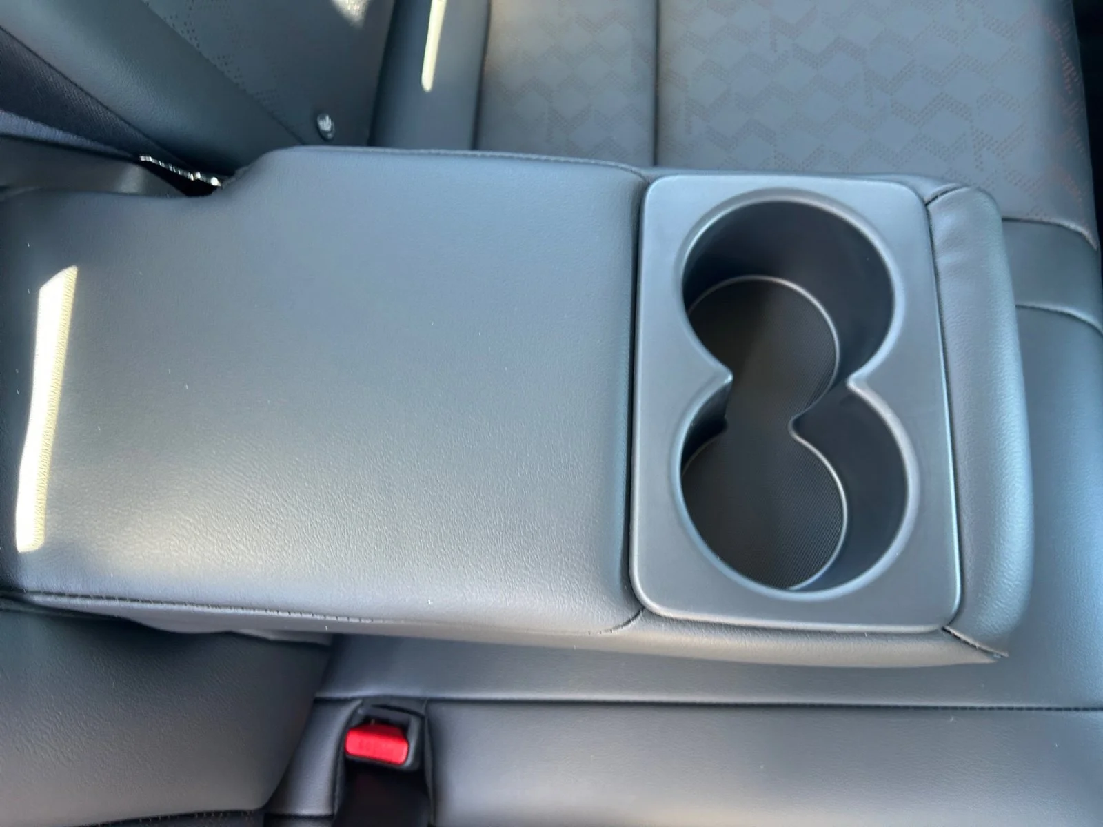 New 2026 Aspen White Tricoat/Super Black Nissan SR image 33