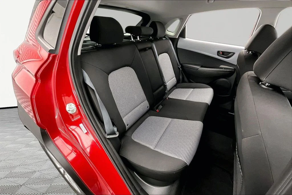 Certified Used 2021 Pulse Red Hyundai SEL image 27