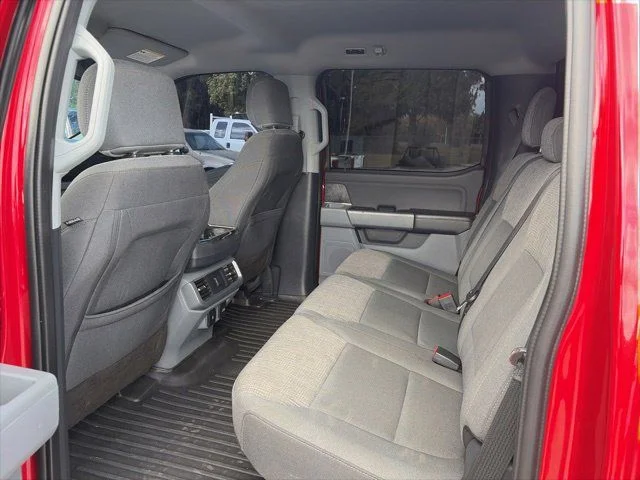 Used 2021 Red Ford XLT image 10