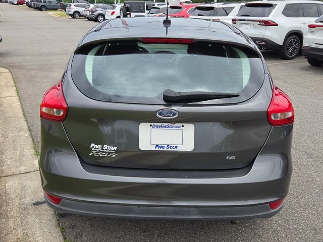 Used 2018 Gray Ford SE image 10