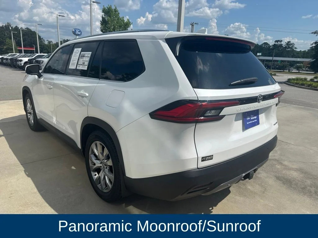 Certified Used 2024 Wind Chill Pearl Toyota Limited image 5