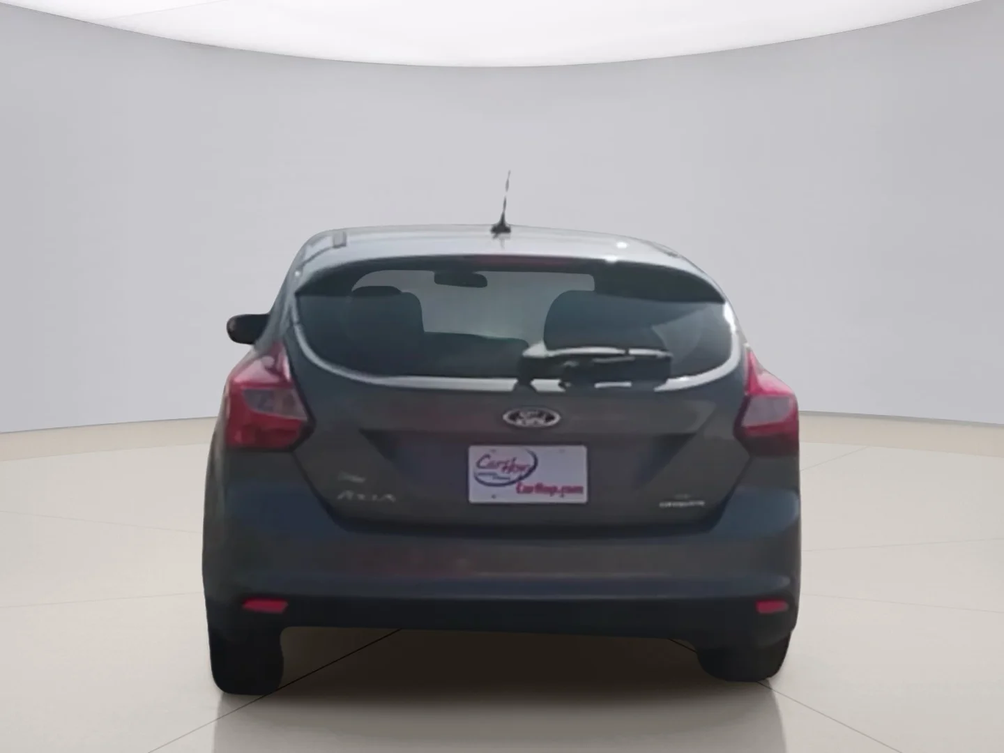 Used 2012 Gray Ford SE image 6