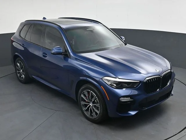 Used 2021 Blue BMW xDrive40i image 28