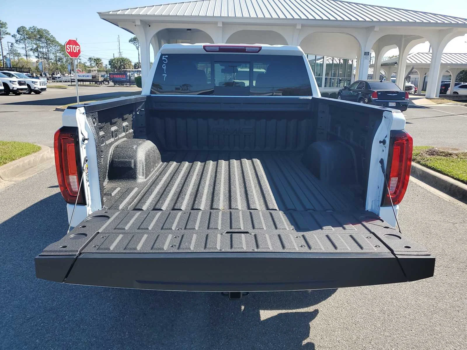 New 2026 Glacier White Tricoat GMC SLT image 5