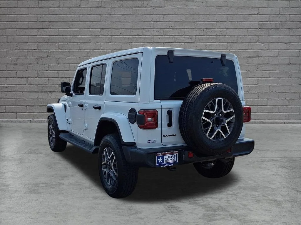 Used 2025 White Jeep 4-Door Sahara 4x4 image 38