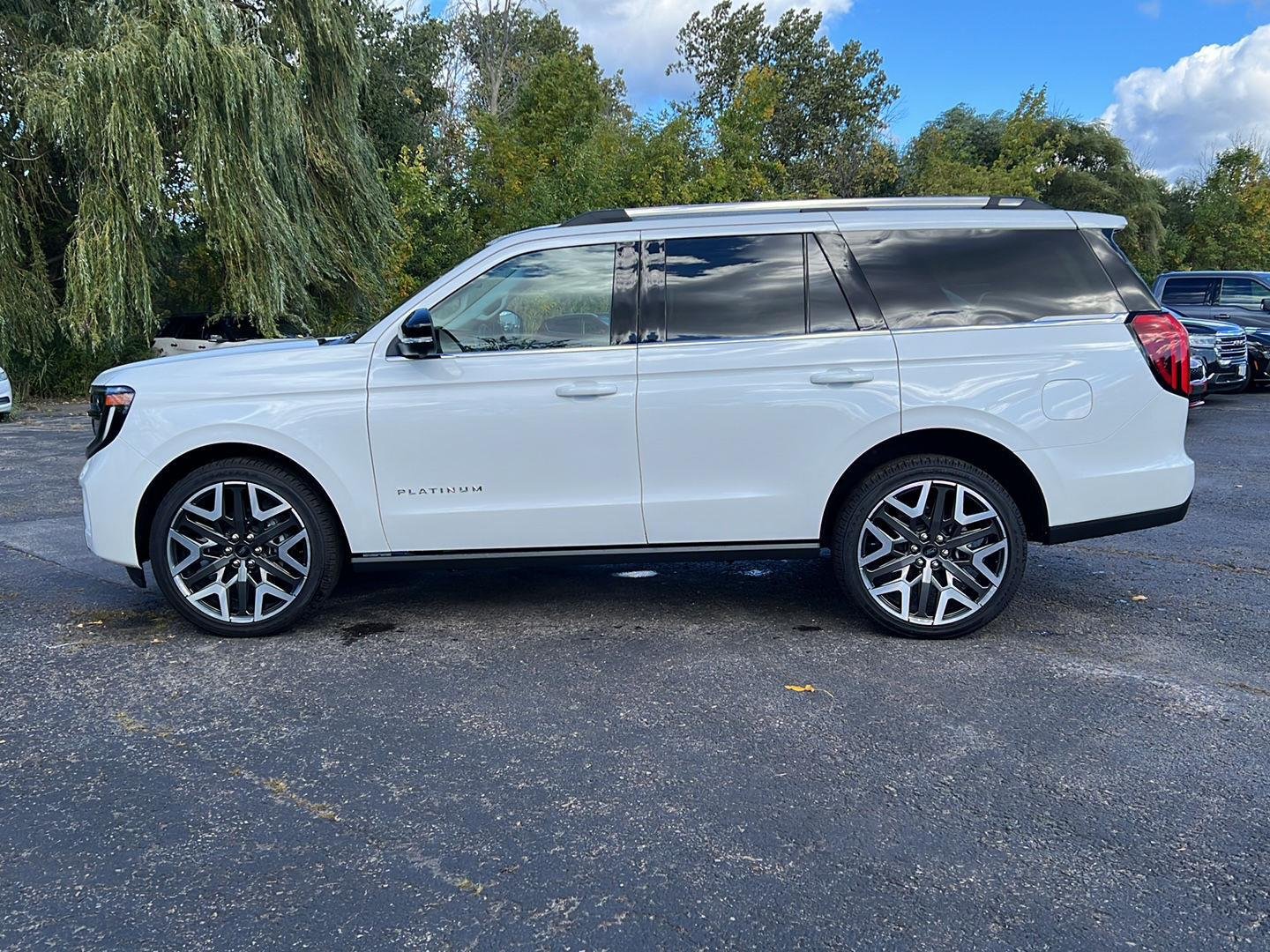 Used 2026 Star White Metallic Tri-Coat Ford Platinum image 19