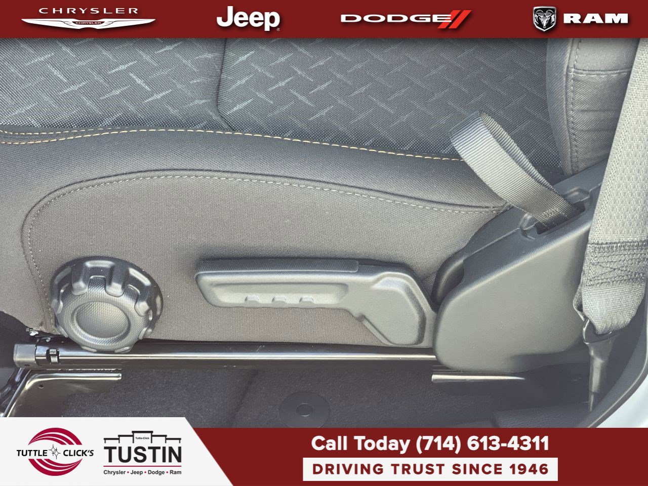 New 2026 Bright White Clearcoat Jeep Mojave image 22