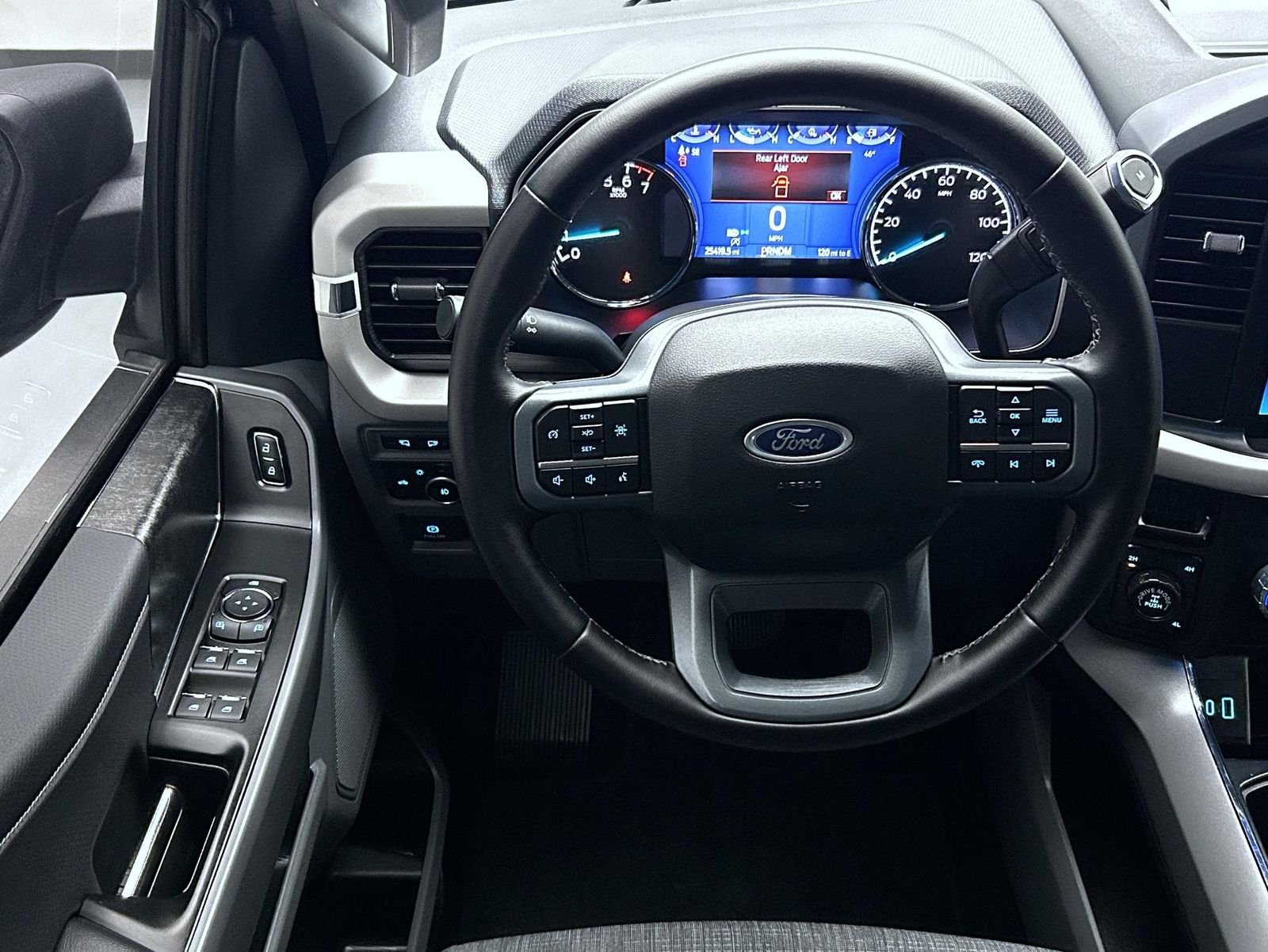 Used 2023 Gray Ford XLT image 12