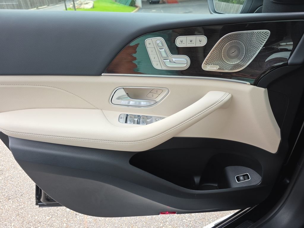 New 2026 Black Mercedes-Benz GLE 350 image 18