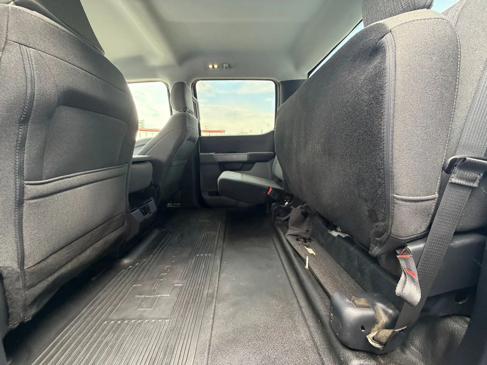 Used 2024 White Ford XLT image 27
