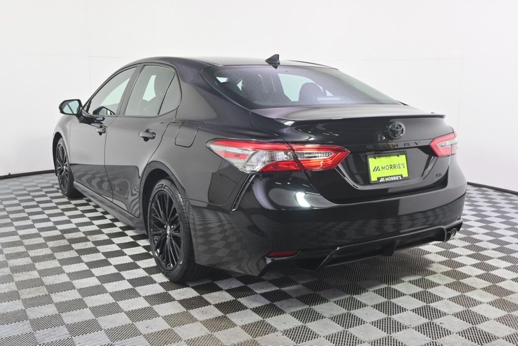 Used 2019 Midnight Black Metallic Toyota SE image 4