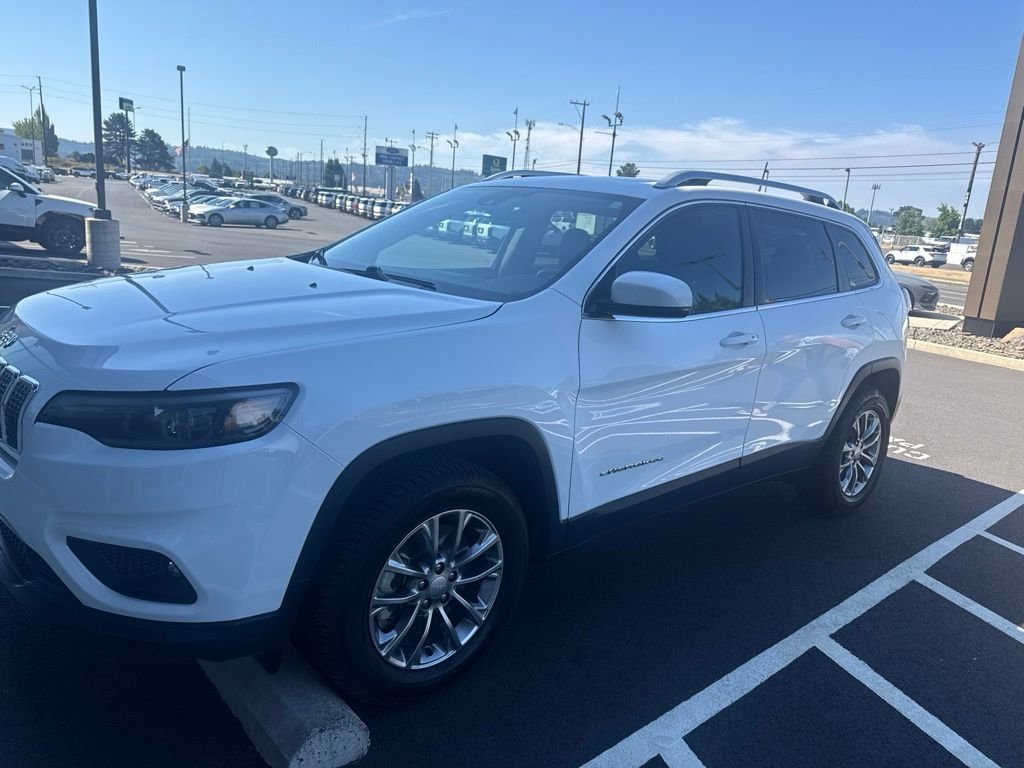 Used 2021 White Jeep Latitude Plus image 7