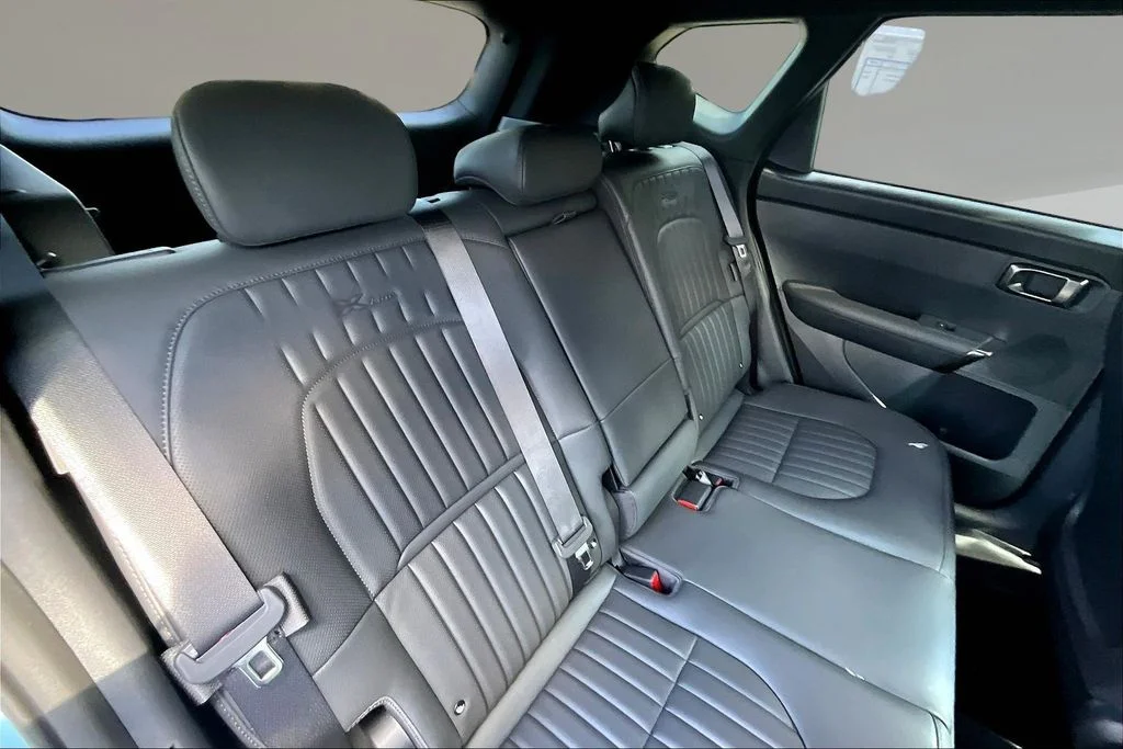 New 2027 Frost Blue Kia X-Line S image 10