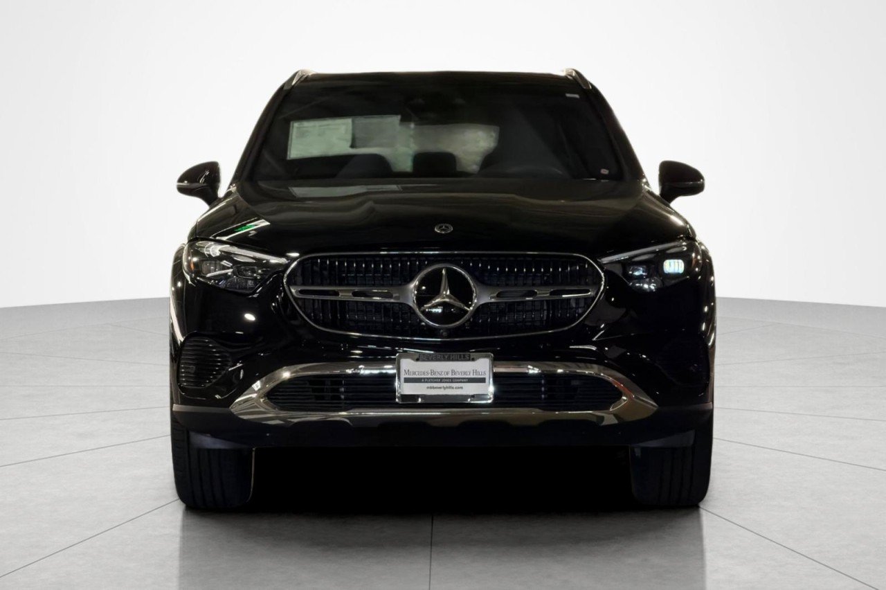 New 2026 Black Mercedes-Benz GLC 300 4MATIC® SUV image 8