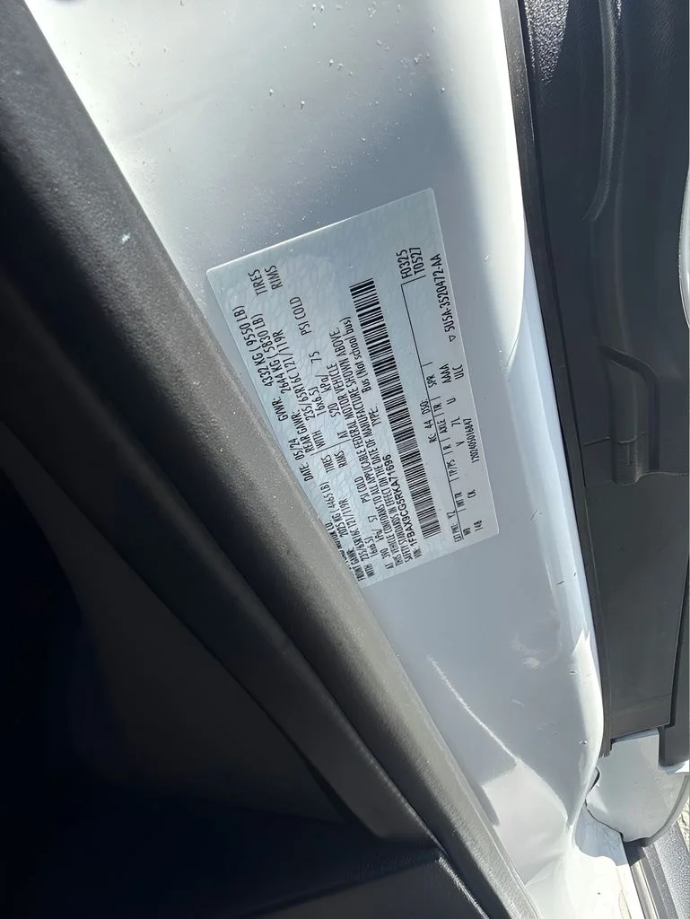 Used 2024 White Ford XL image 29