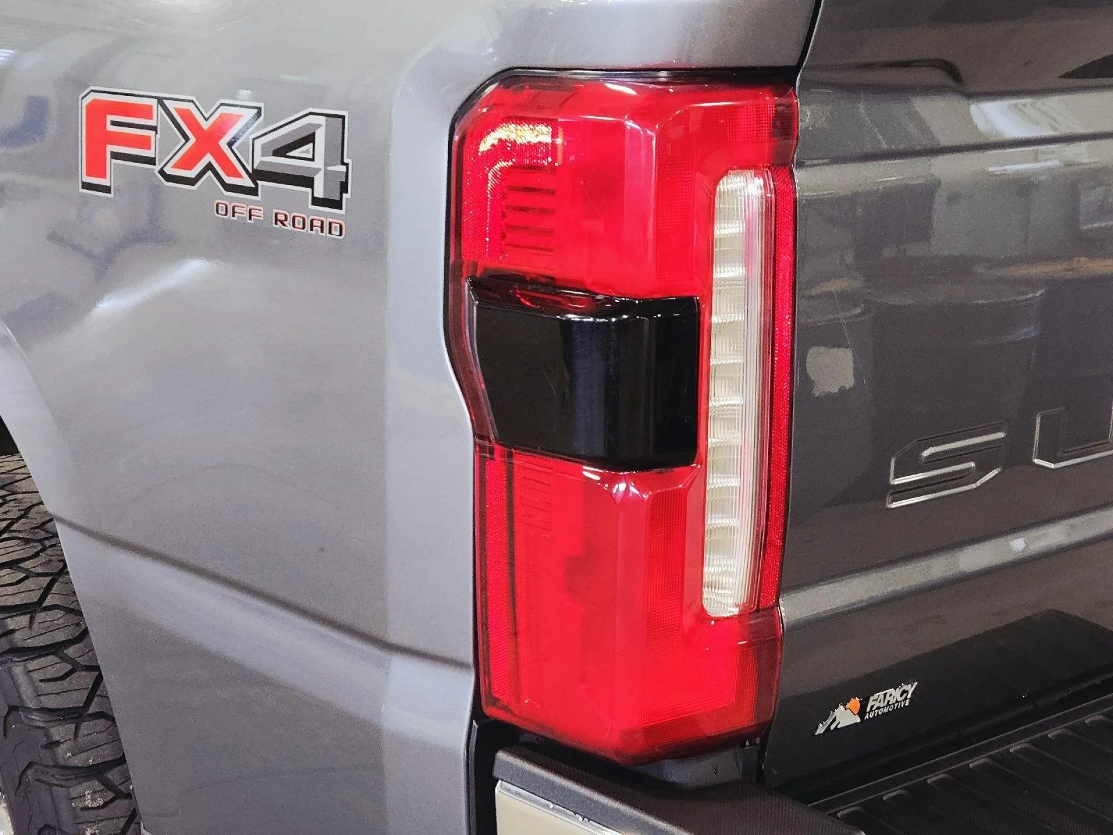 Used 2024 Carbonized Gray Ford Lariat image 15