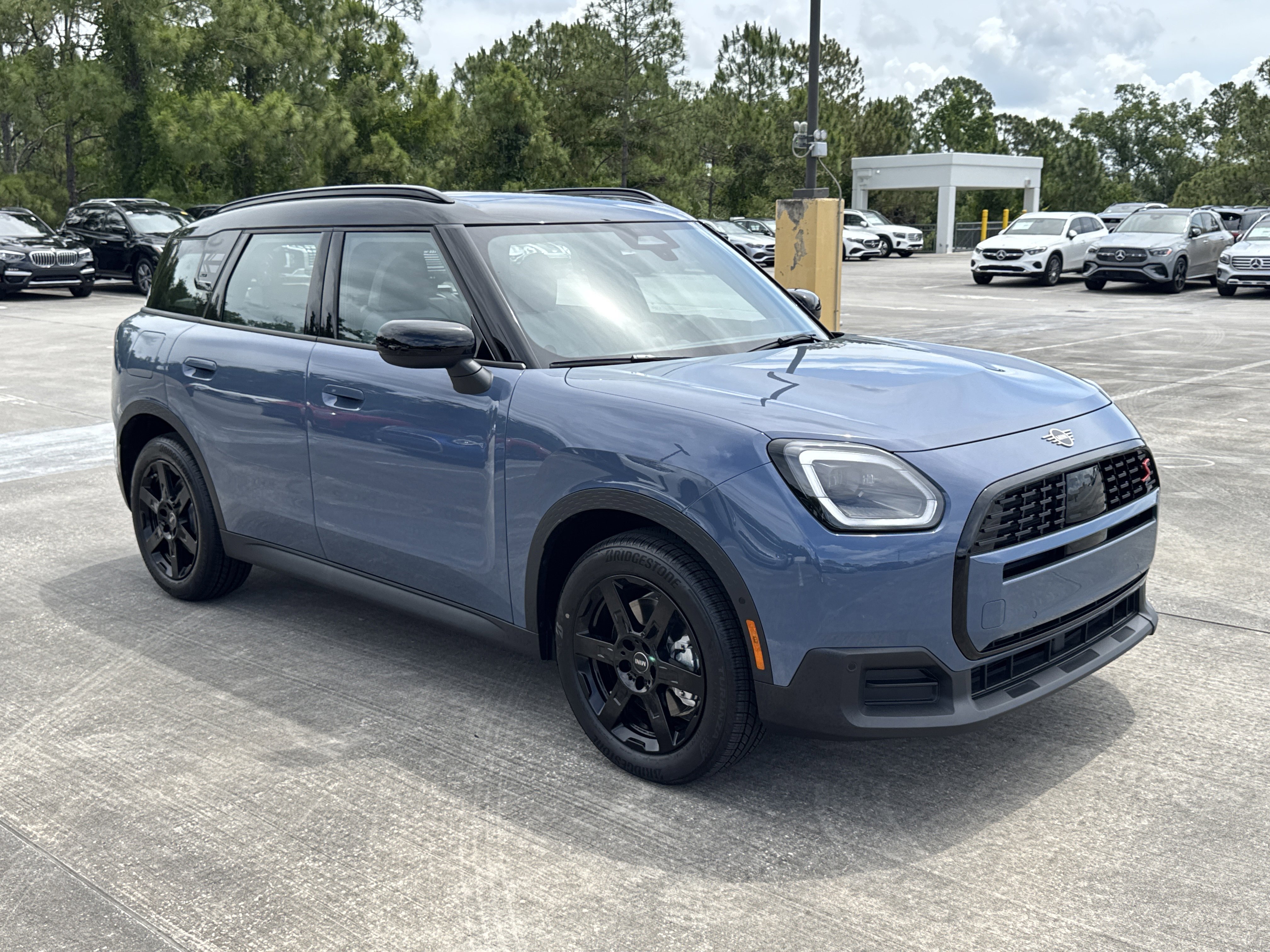 2027 MINI Cooper's photo